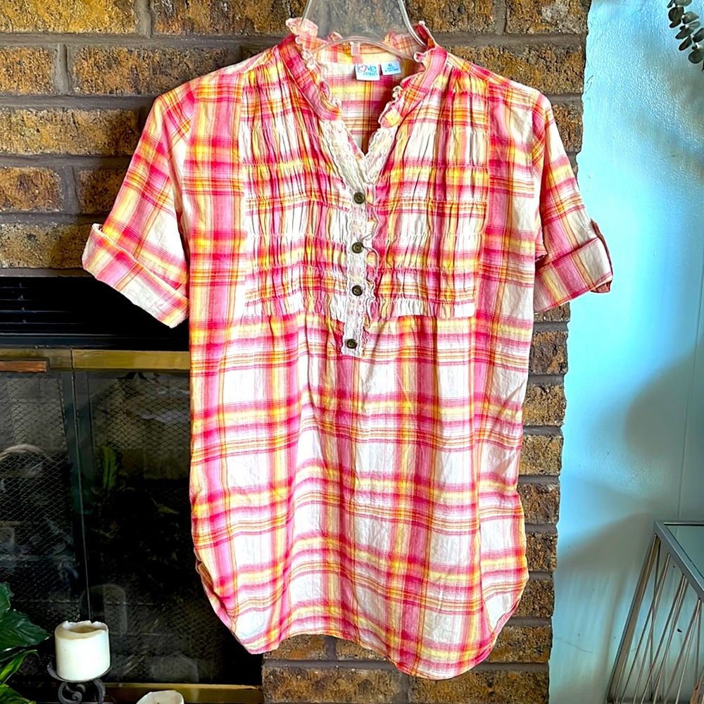 🎈3/$20 Love Mkn mukticolored plaid top